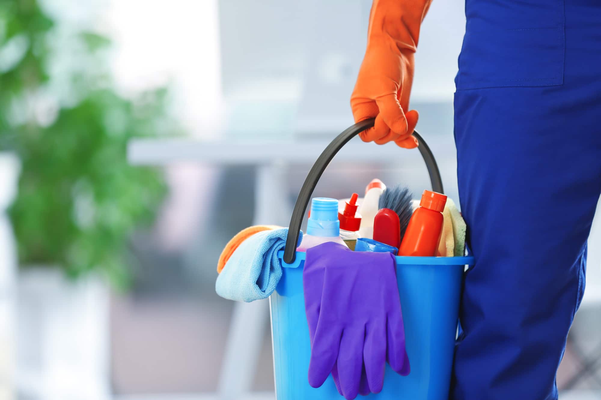 The Hidden Costs of Not Hiring a House Cleaner for Parents: Insights from a Cleaning Expert
